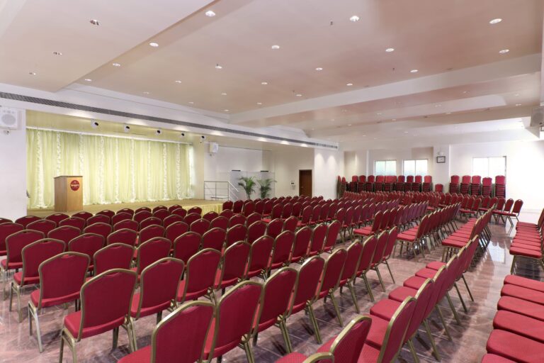 Entire Hall 2 768x512