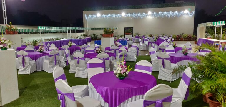 Open Terrace Dining With Covers 768x363